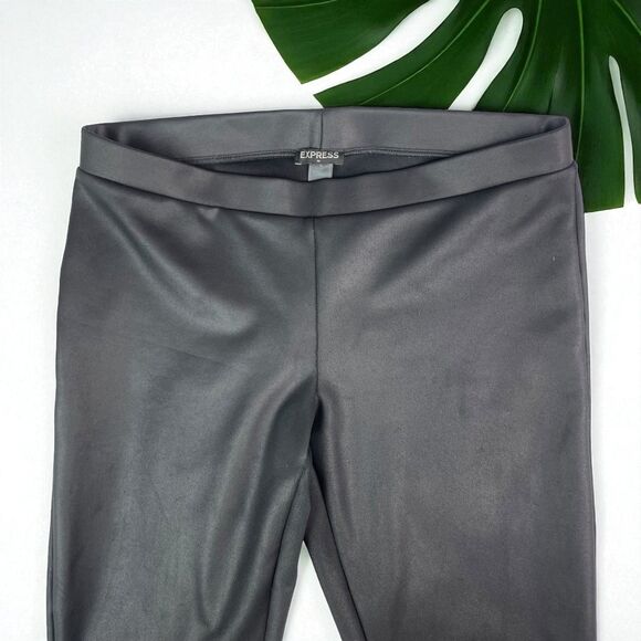 Express Faux Leather Leggings in Matte Black - Picture 4 of 9